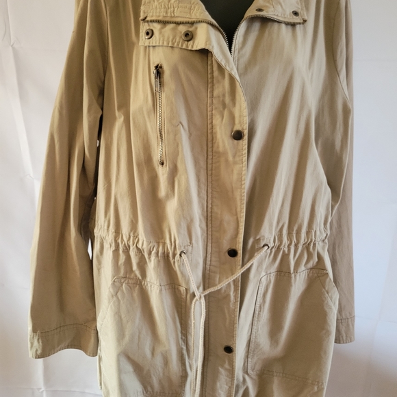 Light Anorak Jacket - Picture 6 of 9
